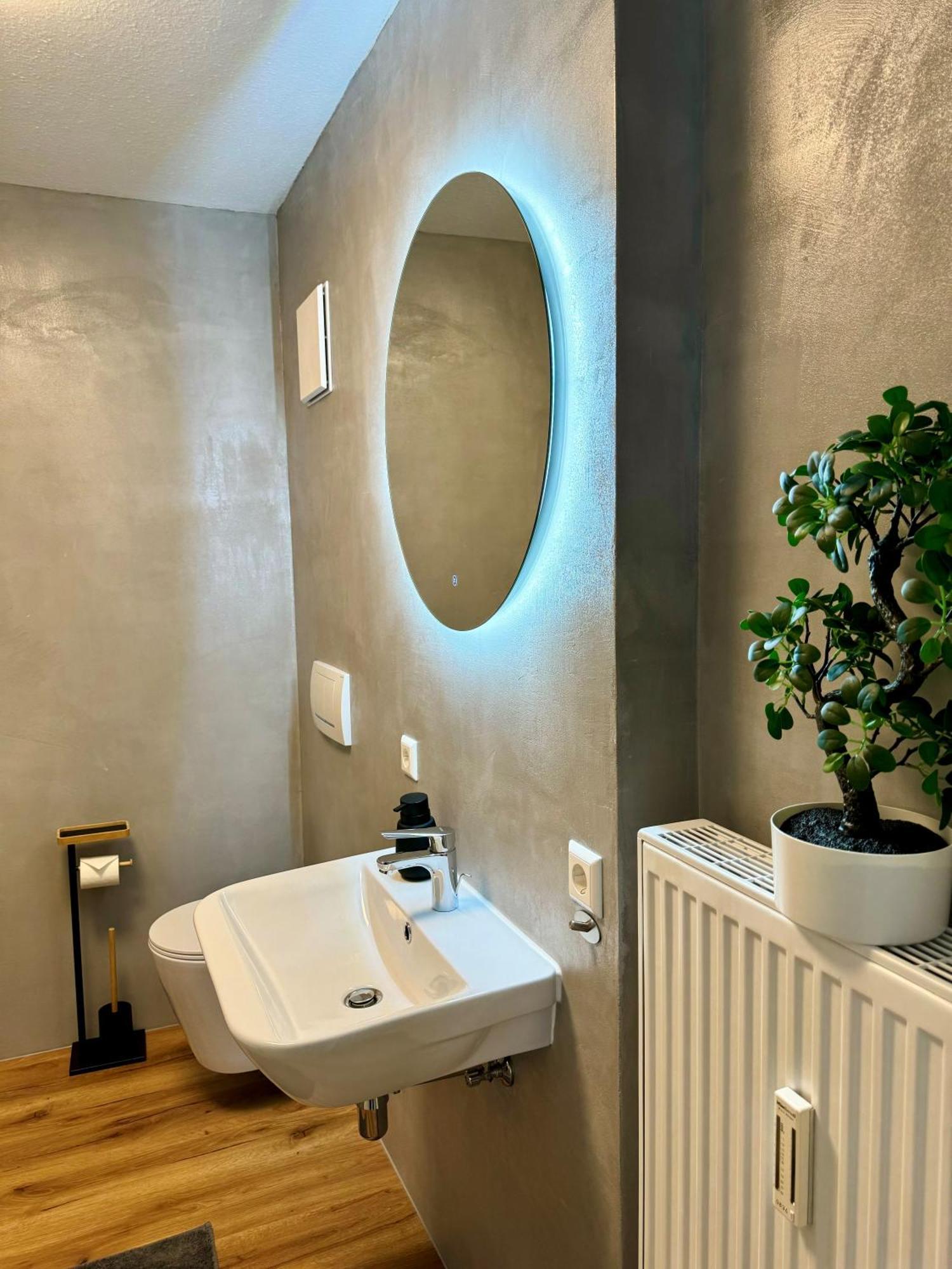 Traumhafte Wohnung Am Stadtbrunnen Der Altstadt フレンドルフ エクステリア 写真