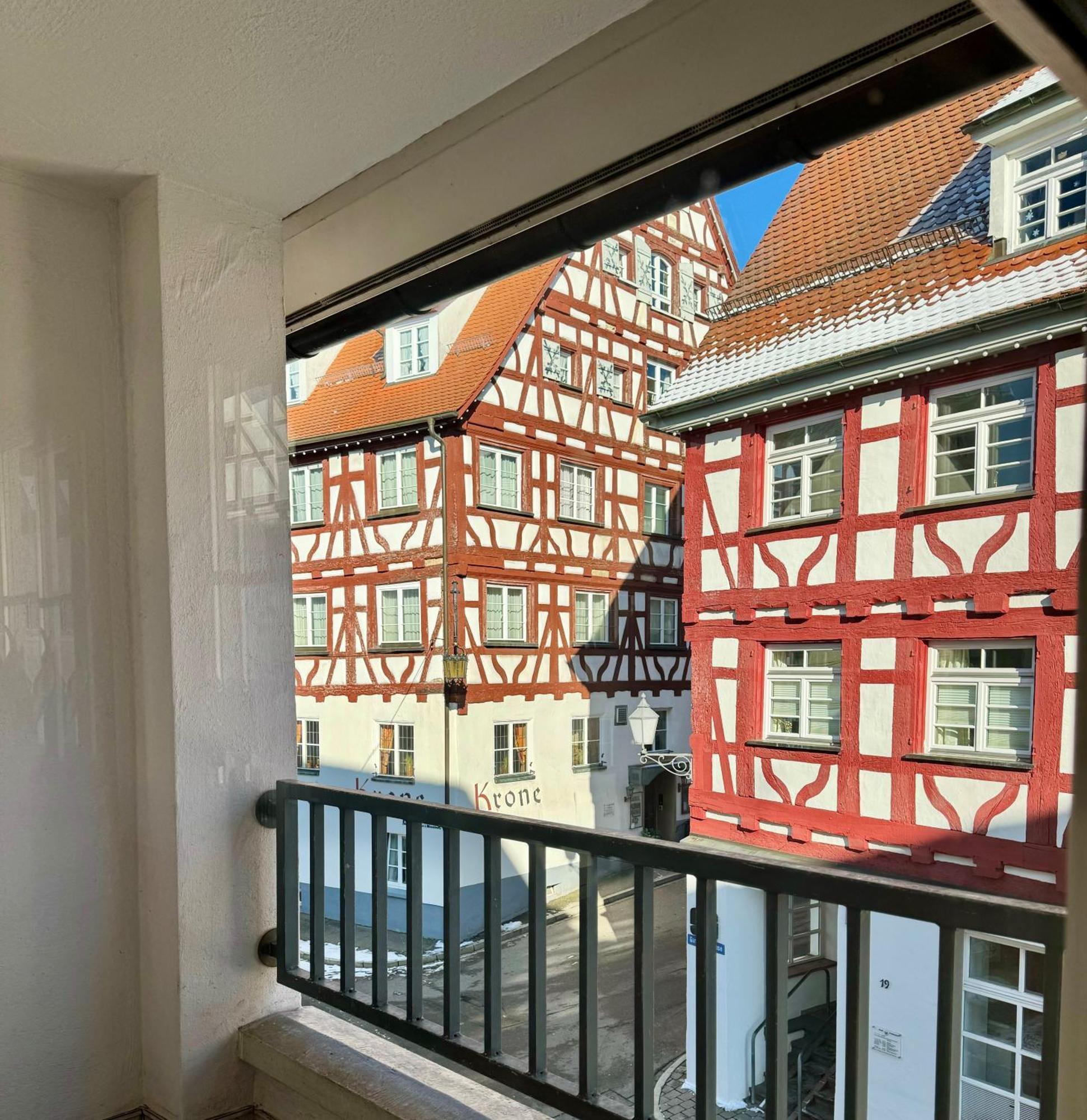 Traumhafte Wohnung Am Stadtbrunnen Der Altstadt フレンドルフ エクステリア 写真